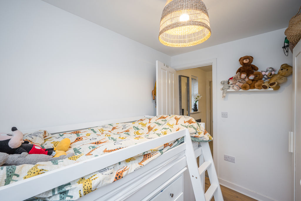 Bedroom- click for photo gallery